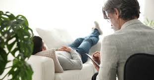 How to Find a Grief Therapist in Toronto That Fits Your Needs
